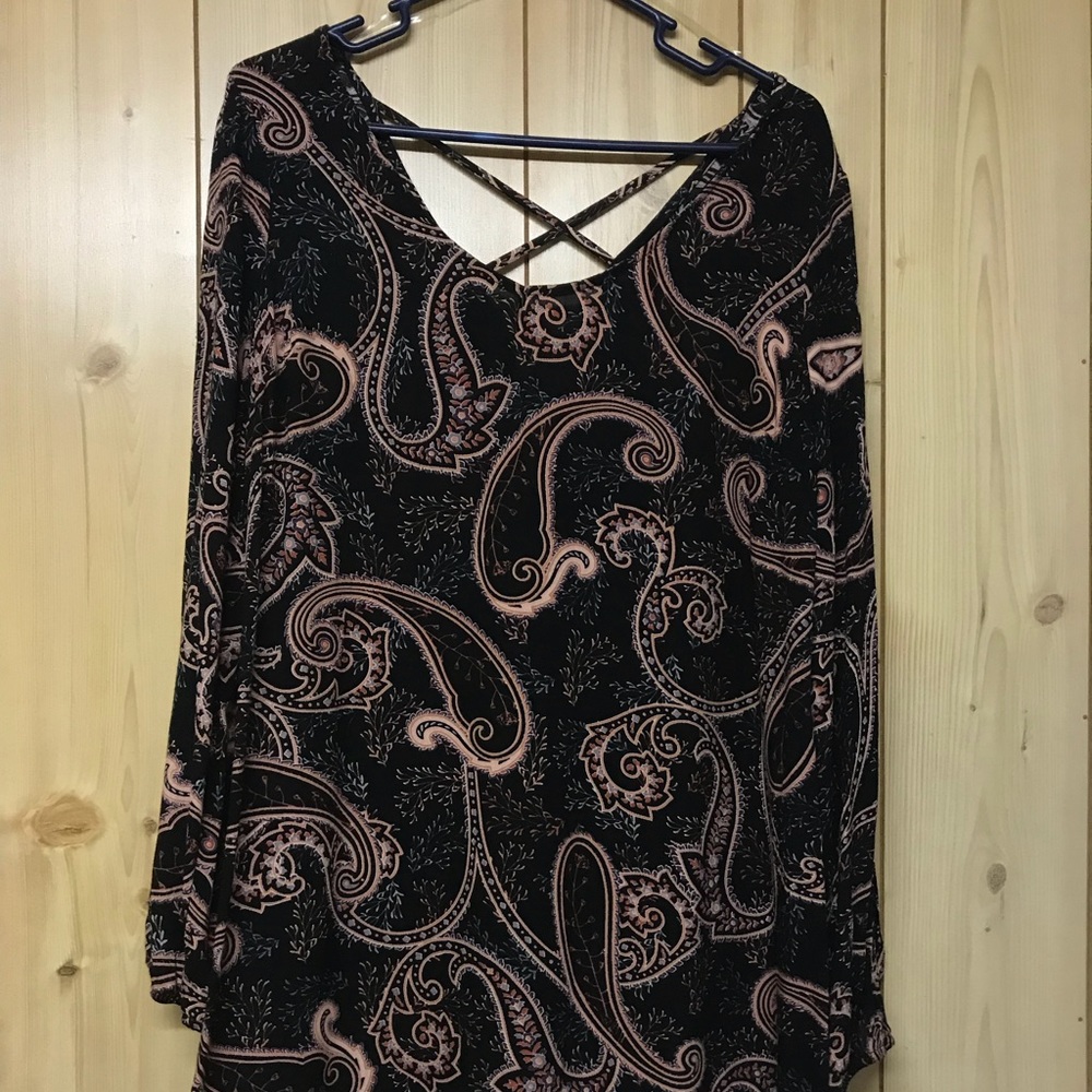 Black and pink dress, size: M, never worn.